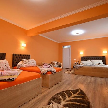 Apartament Trident Haţeg Buitenkant foto